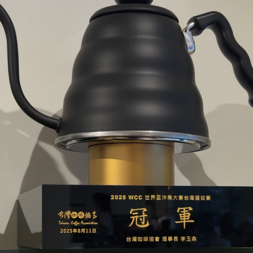 Oasis Coffee Roasting Lab主理人 2025 沖煮冠軍